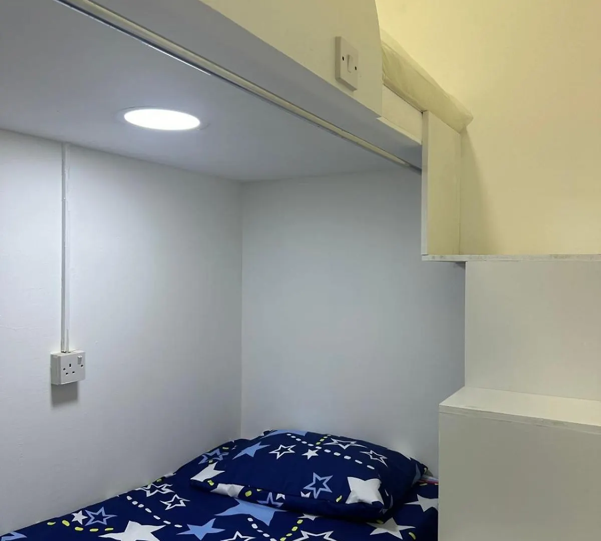 Homestay Budget Couple Rooms Near Burjuman Exit 4 In Center Of Bur Dubai
