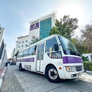 Premier International Airport מלון